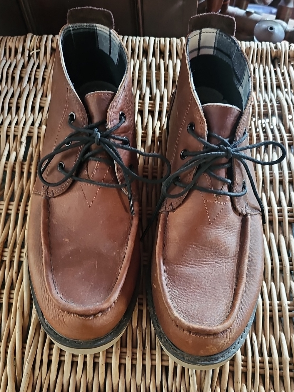 Toms Brown Leather Chukka Moc Toe Boots with Black Laces
